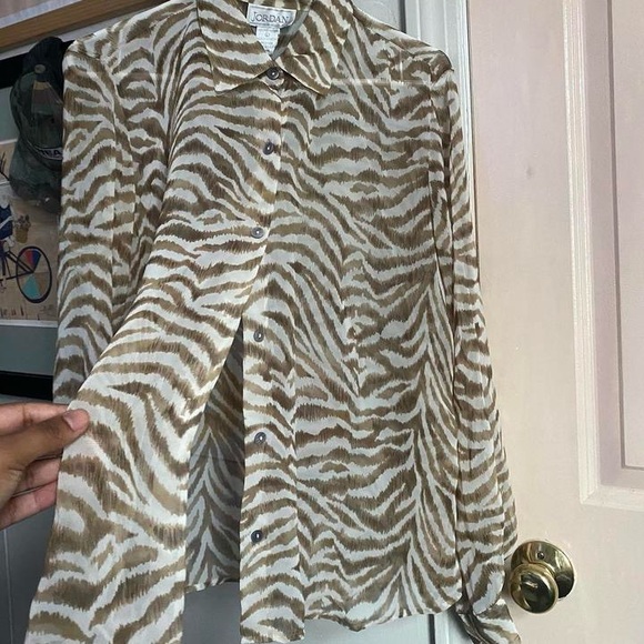 Jordan Beige and White Zebra Print Shirt - Picture 3 of 8